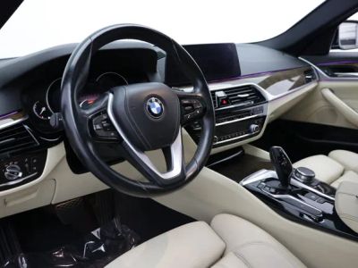 2017 BMW 5 Series — photo 10 view