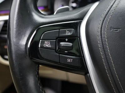 2017 BMW 5 Series — photo 22 view