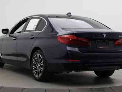 2017 BMW 5 Series — detail view