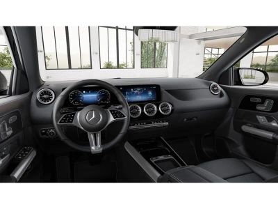 2026 Mercedes-Benz GLA - Photo 3
