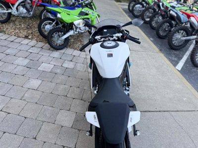 2026 CFMOTO 675SS - Photo 6