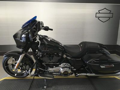 2026 Harley-Davidson FLHX - Street Glide - Photo 6