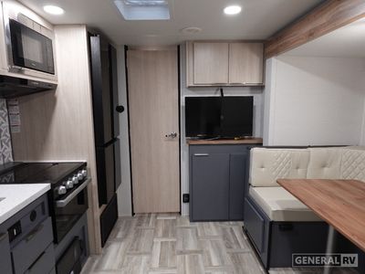 2025 Prime Time RV Tracer - Photo 6