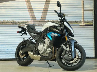 2026 CFMOTO 675NK — front three-quarter view
