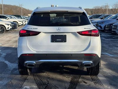 2026 Mercedes-Benz GLA - Photo 9