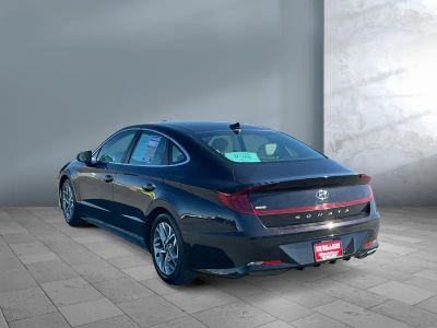 2023 Hyundai Sonata — interior view