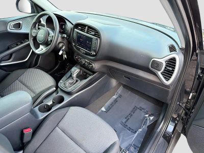 2023 Kia Soul — photo 13 view