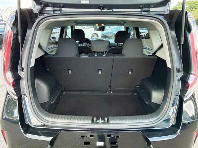 2023 Kia Soul — photo 12 view