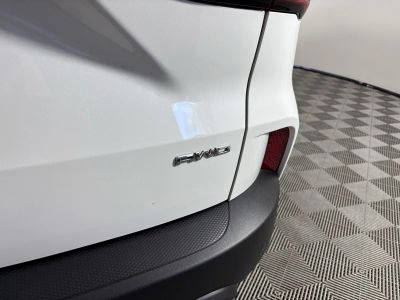 2025 Ford Escape — photo 12 view