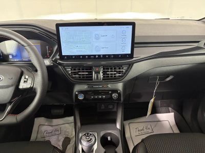 2025 Ford Escape — photo 15 view