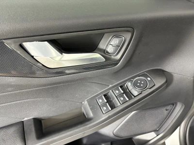2025 Ford Escape — photo 18 view