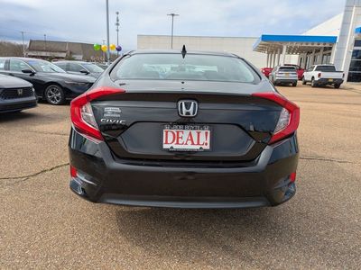 2018 Honda Civic - Photo 4
