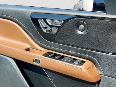 2022 Lincoln Aviator — photo 18 view