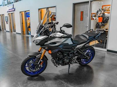 2016 Yamaha FJ-09 - Photo 2