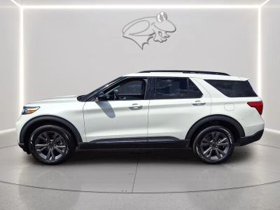 2023 Ford Explorer — side profile view