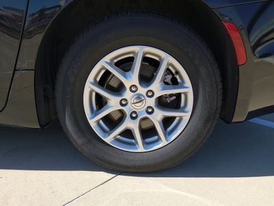 2023 Chrysler Pacifica — photo 10 view