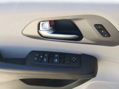 2023 Chrysler Pacifica — photo 20 view