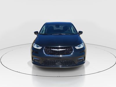 2023 Chrysler Pacifica — side profile view