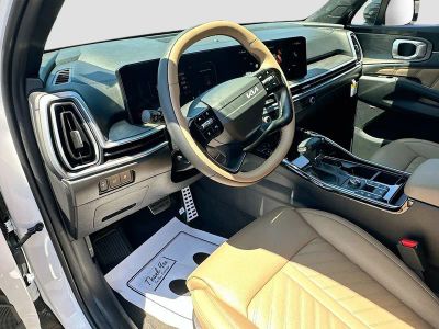 2026 Kia Sorento — photo 9 view