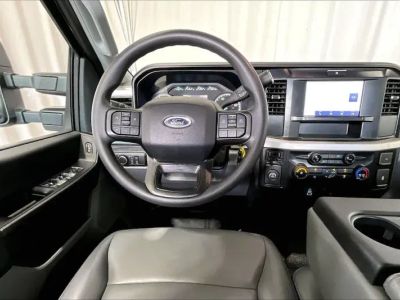 2025 Ford F-250SD - Photo 4
