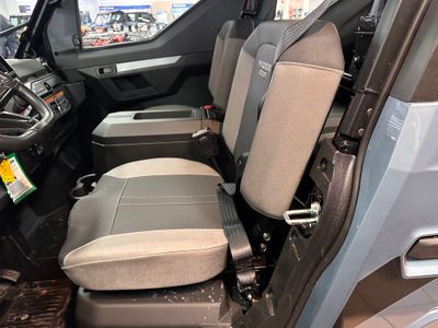 2025 Kawasaki RIDGE XR CREW Limited HVAC - Photo 7