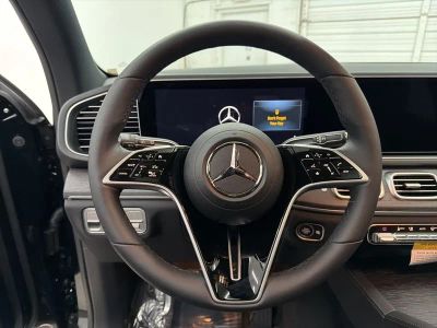 2026 Mercedes-Benz GLE — photo 15 view