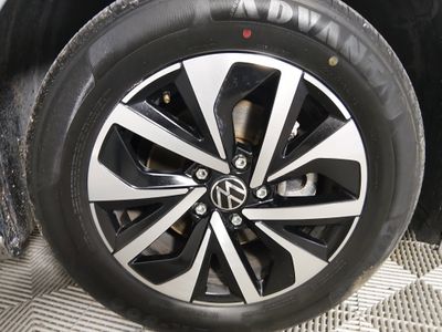 2024 Volkswagen Jetta — photo 10 view