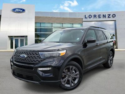 2023 Ford Explorer XLT in Agate Black Metallic — front three-quarter view