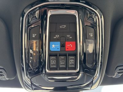 2026 Jeep Grand Wagoneer - Photo 76