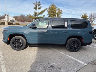 2026 Jeep Grand Wagoneer - Photo 18