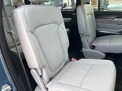 2026 Jeep Grand Wagoneer - Photo 55