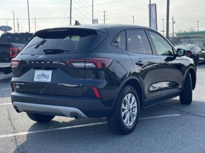 2025 Ford Escape - Photo 3