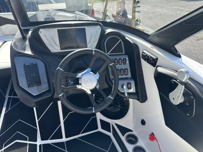 2024 Supreme S240 - Photo 17