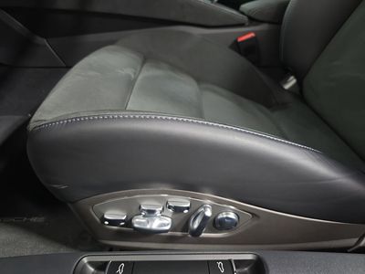 2025 Porsche 718 Cayman - Photo 23