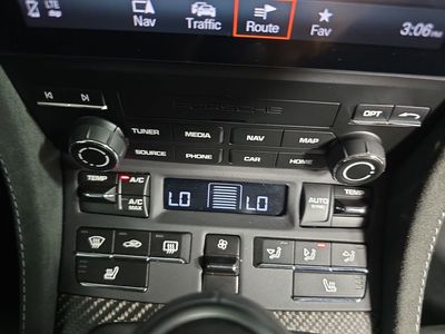 2025 Porsche 718 Cayman - Photo 19