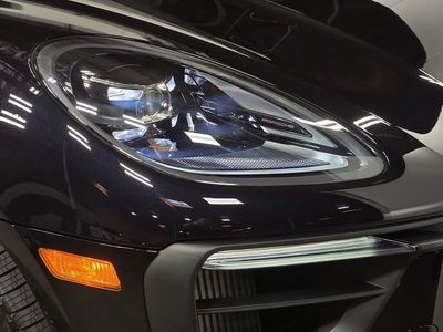 2026 Porsche Macan - Photo 12