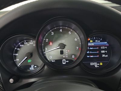 2026 Porsche Macan - Photo 15