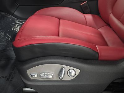 2026 Porsche Macan - Photo 23