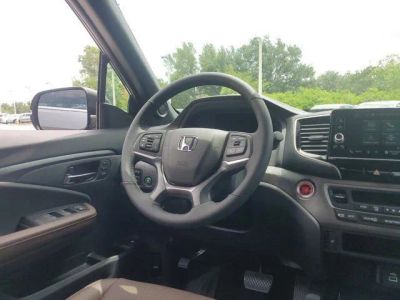 2026 Honda Ridgeline — photo 16 view