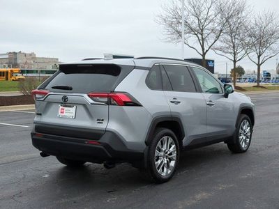 2025 Toyota RAV4 - Photo 5