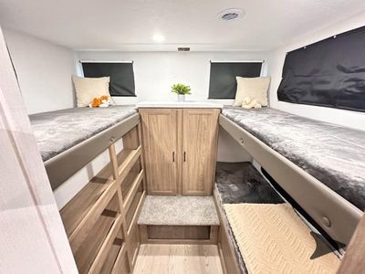 2026 Coachmen RV Freedom Express Ultra Lite - Photo 14