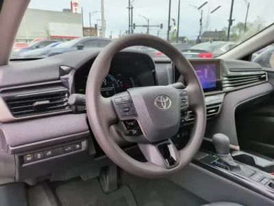 2026 Toyota Camry - Photo 22