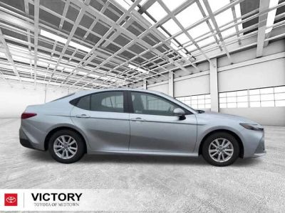 2026 Toyota Camry - Photo 2
