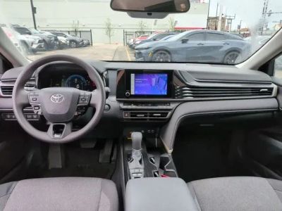 2026 Toyota Camry - Photo 10