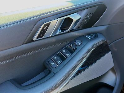 2026 BMW X5 — photo 22 view