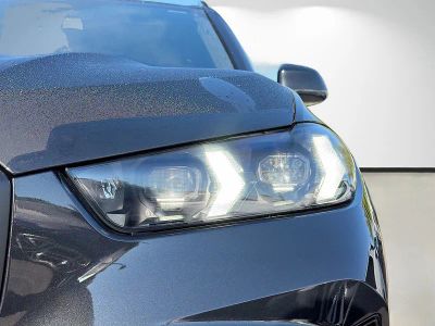 2026 BMW X5 — photo 9 view