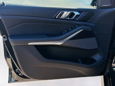 2026 BMW X5 — photo 21 view