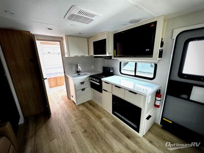 2026 Winnebago Thrive - Photo 10