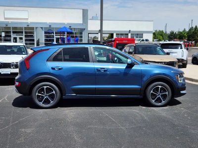 2026 Kia Niro — side profile view