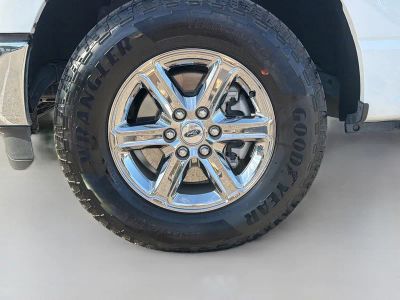 2025 Ford F-150 — photo 40 view